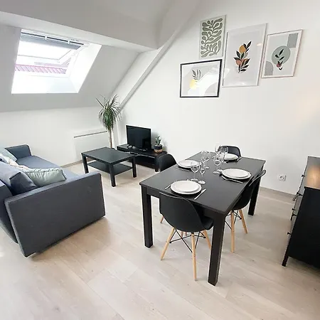 Apartment Le Moisson, Centre Ville, Wifi, Netflix *